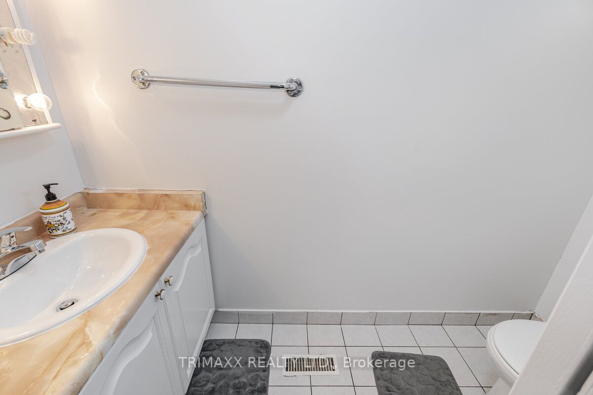 96 Banting Cres