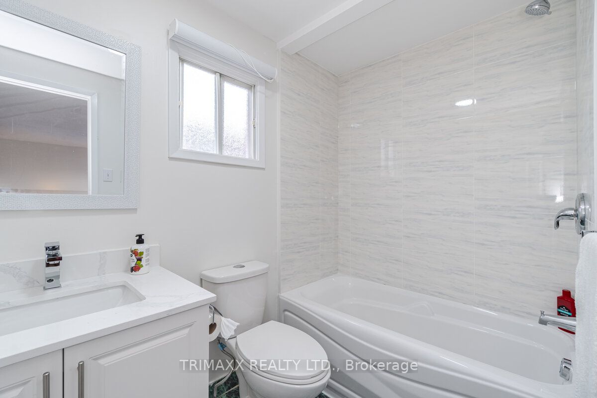 96 Banting Cres