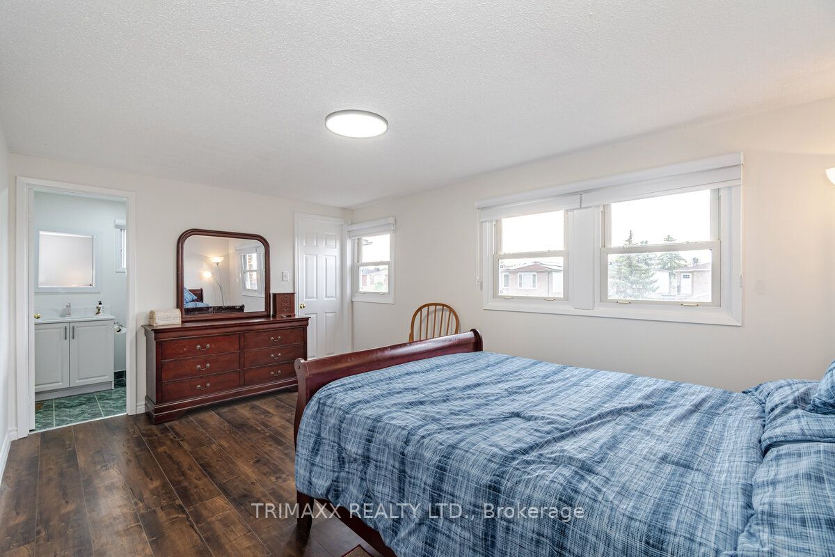 96 Banting Cres