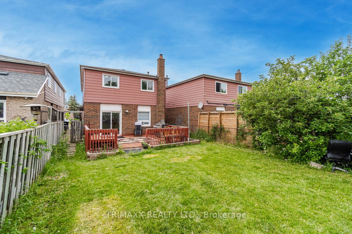 96 Banting Cres