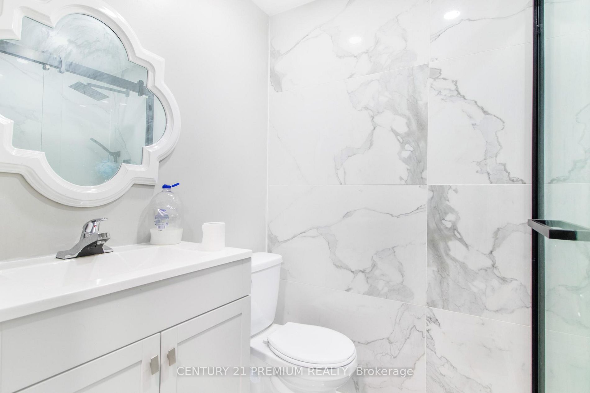 24 Vogue Cres