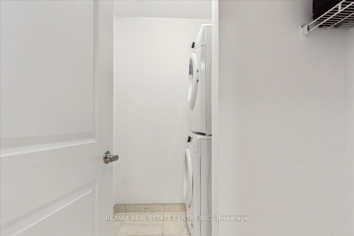 2490 Old Bronte Road, #726