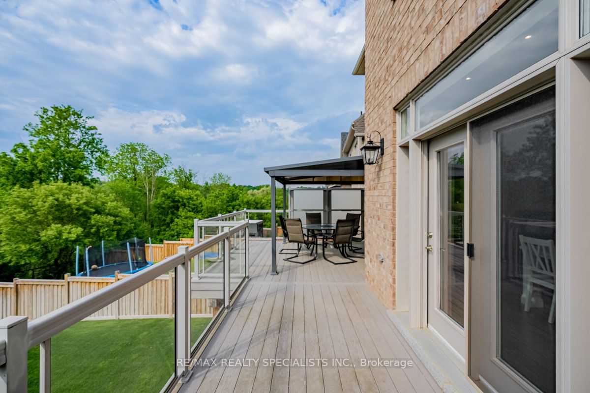 5 West Branch Drive