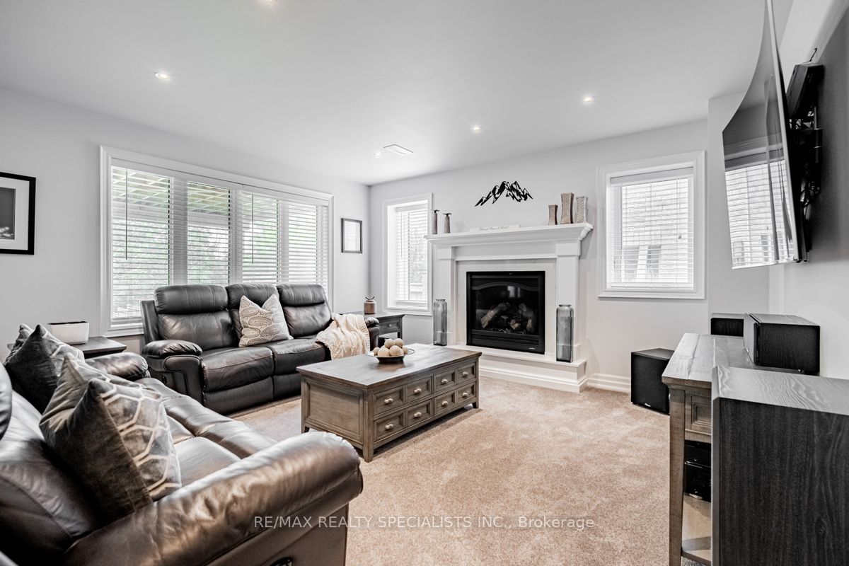 5 West Branch Drive