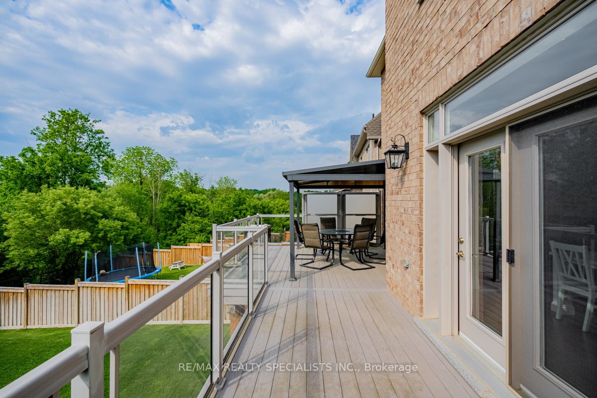 5 West Branch Drive