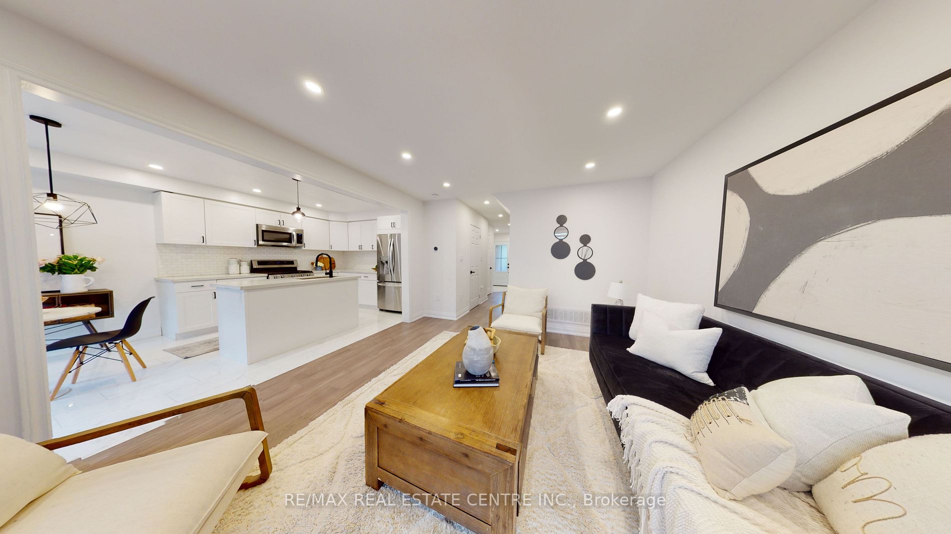 1116 Barr Crescent