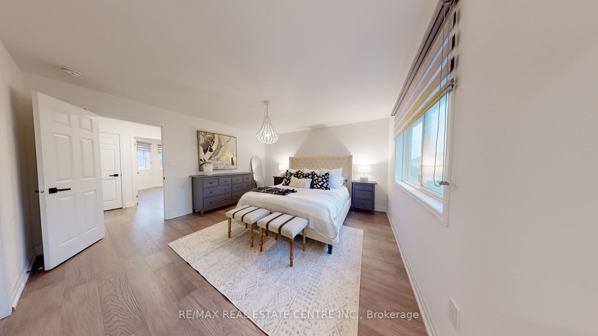 1116 Barr Crescent