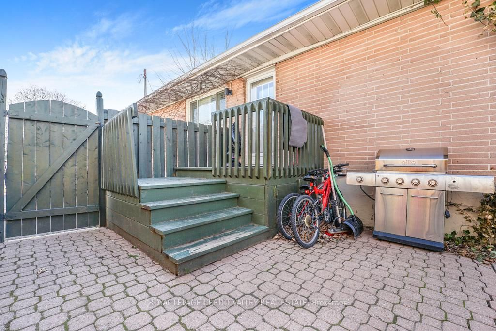 535 Taplow Crescent