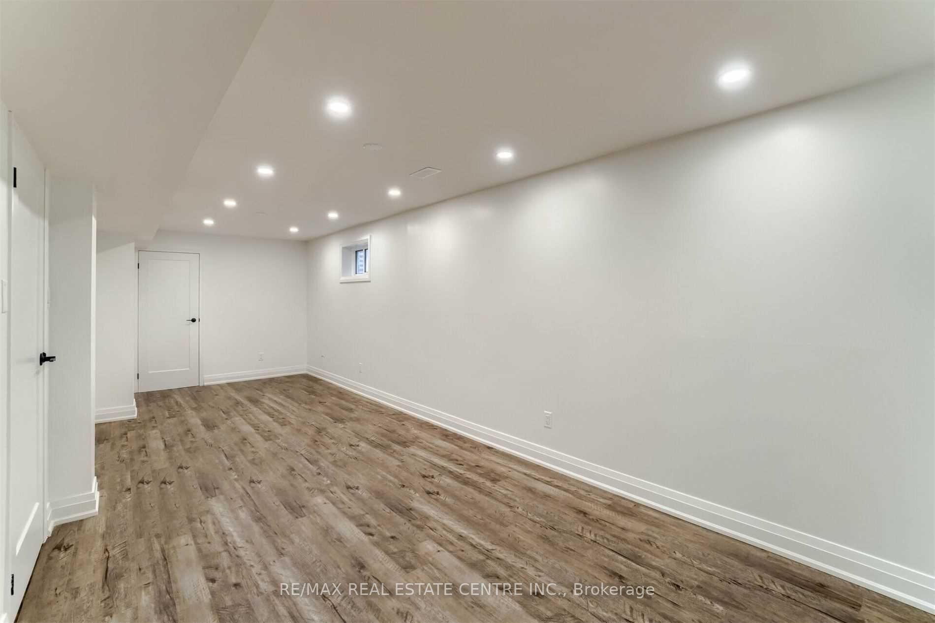 550 Meadows Blvd