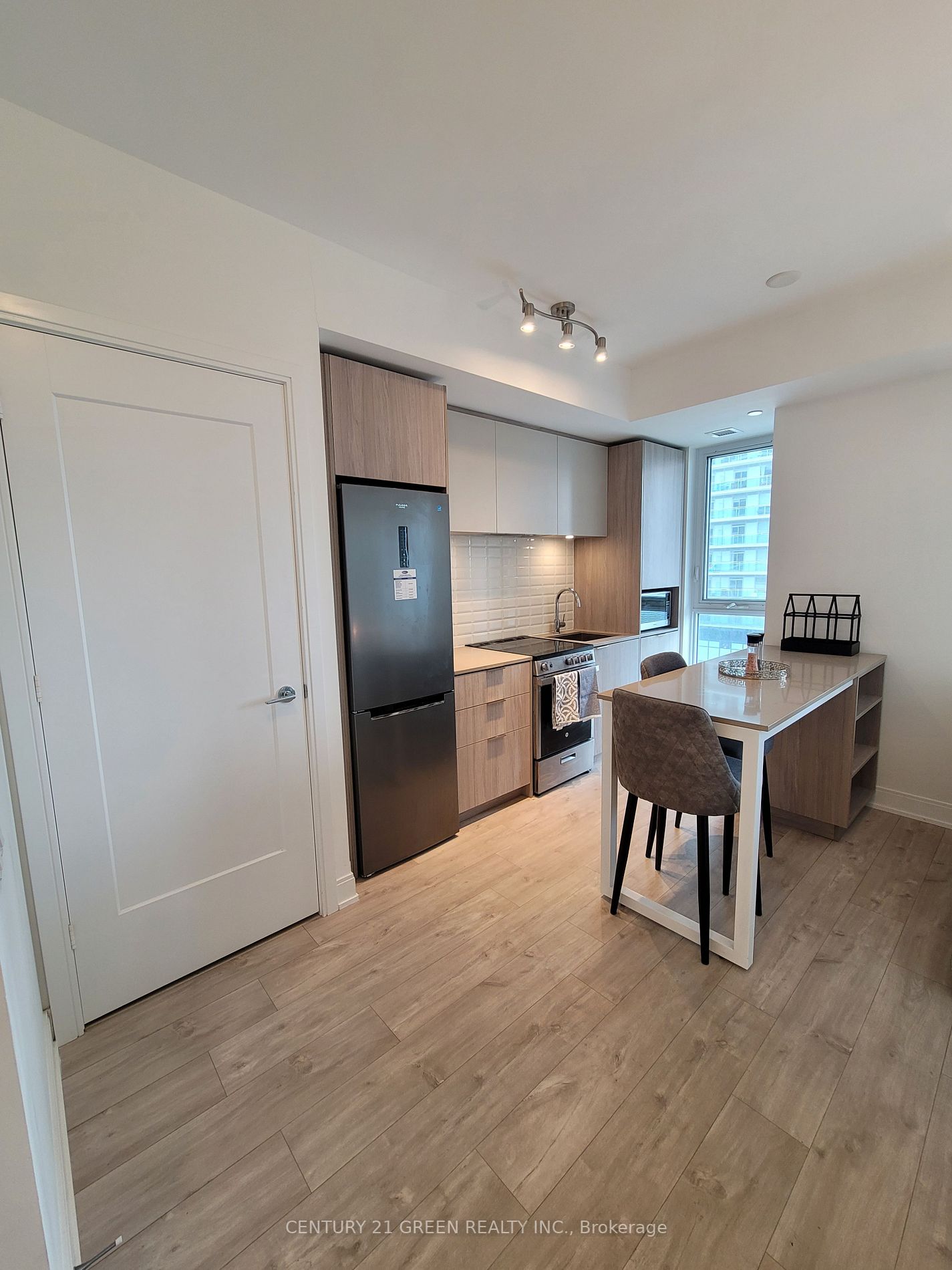 70 Annie Craig Drive, #608