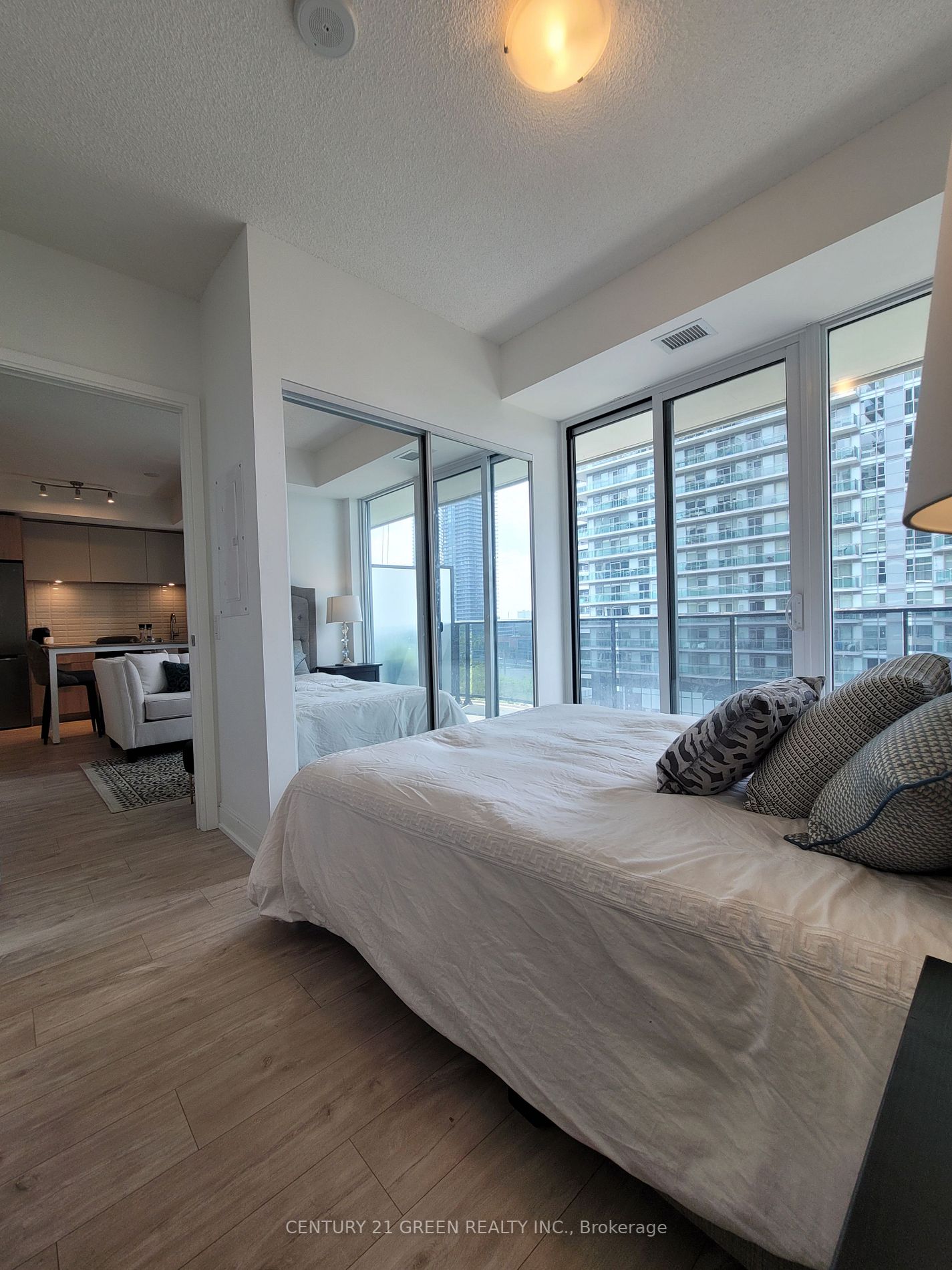 70 Annie Craig Drive, #608