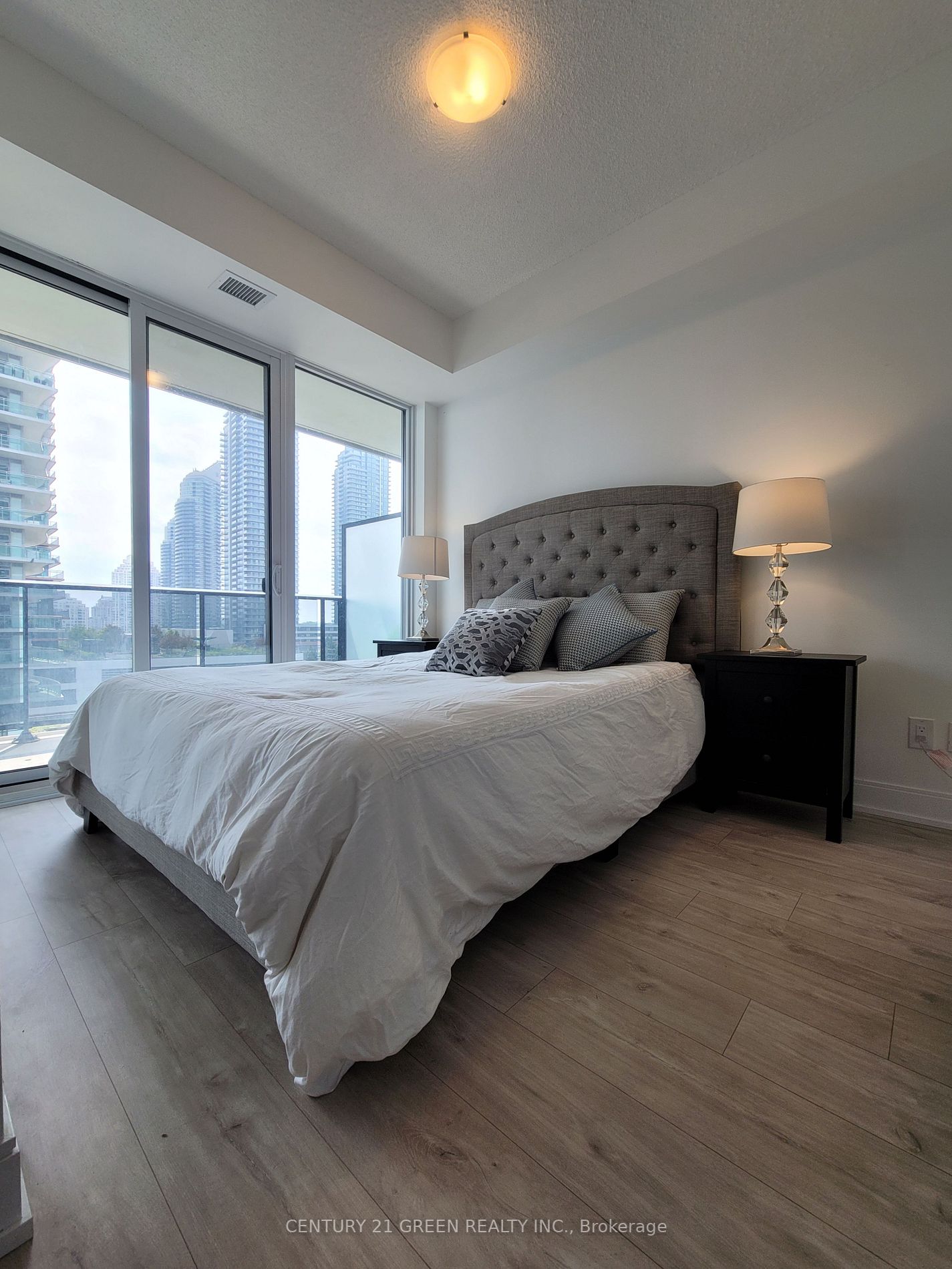 70 Annie Craig Drive, #608