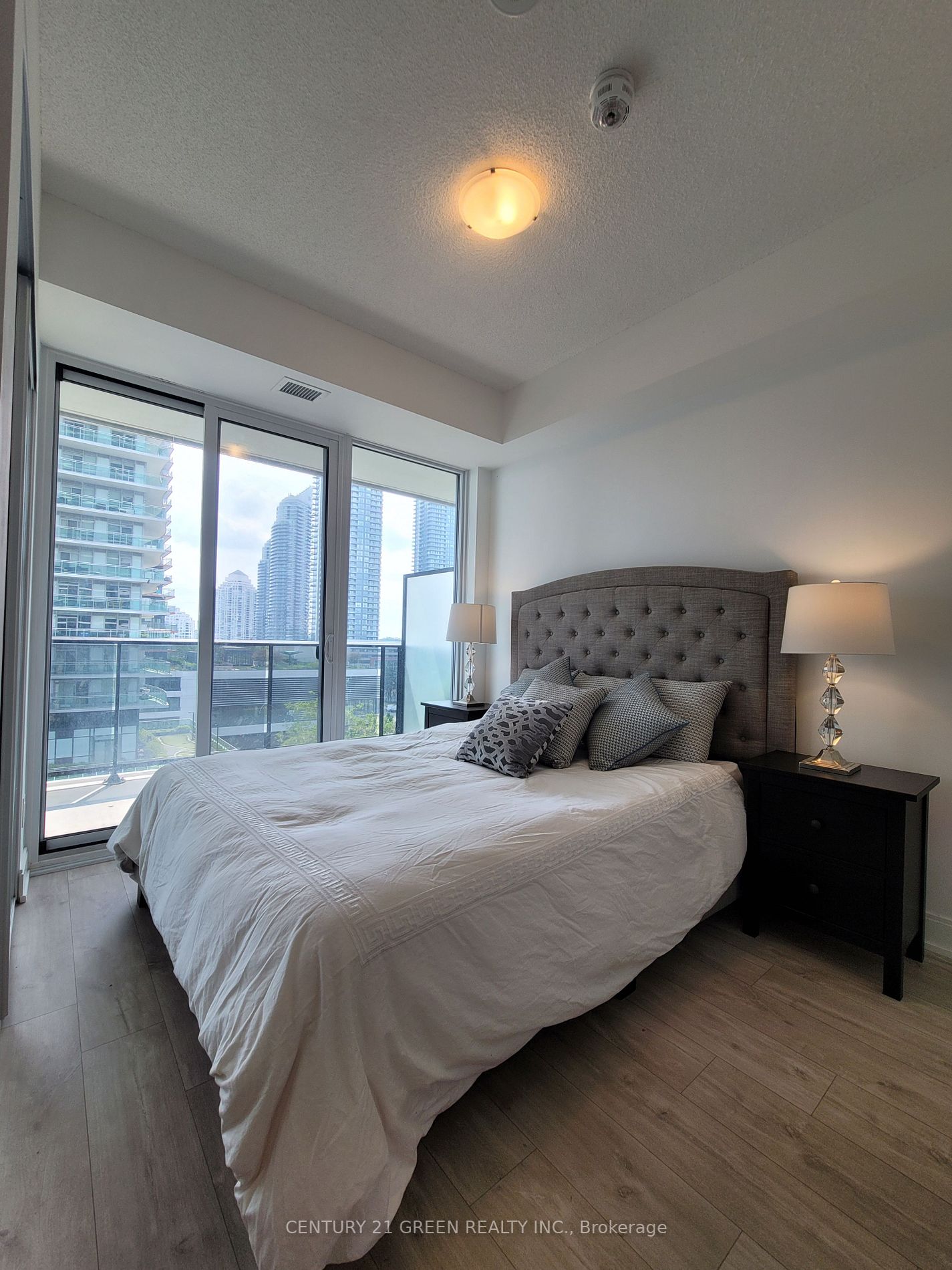 70 Annie Craig Drive, #608