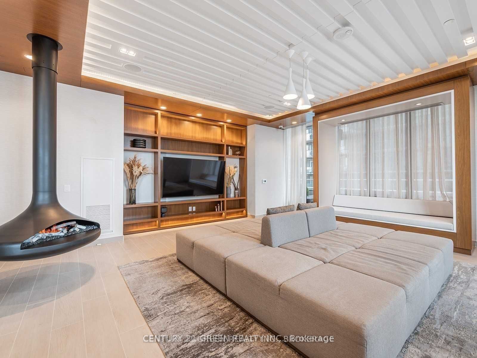 70 Annie Craig Drive, #608