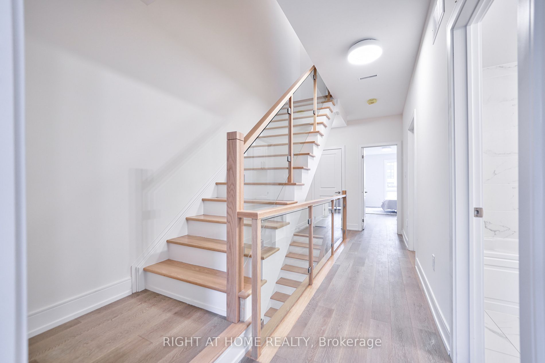 177F Caledonia Rd