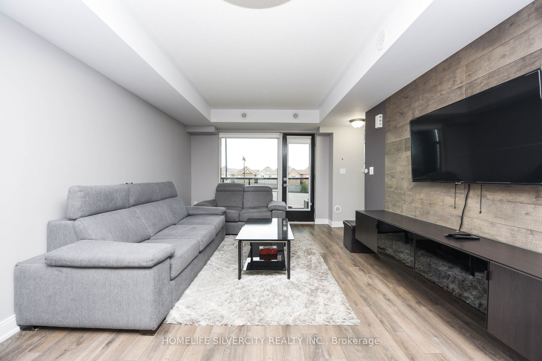 100 Dufay Rd, #26