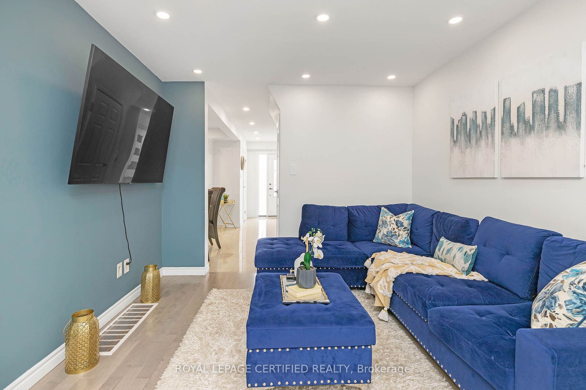 68 Radford Dr