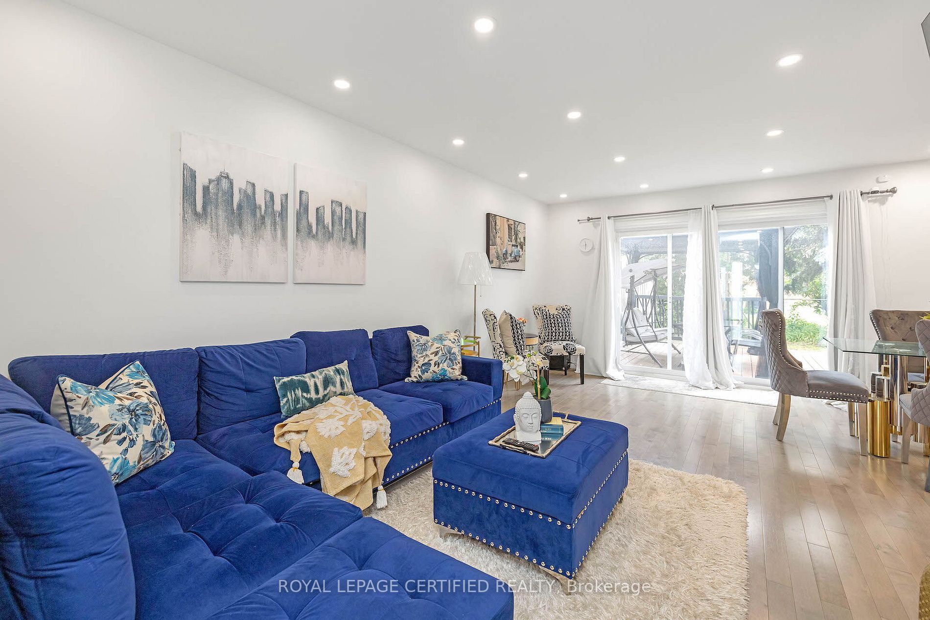 68 Radford Dr