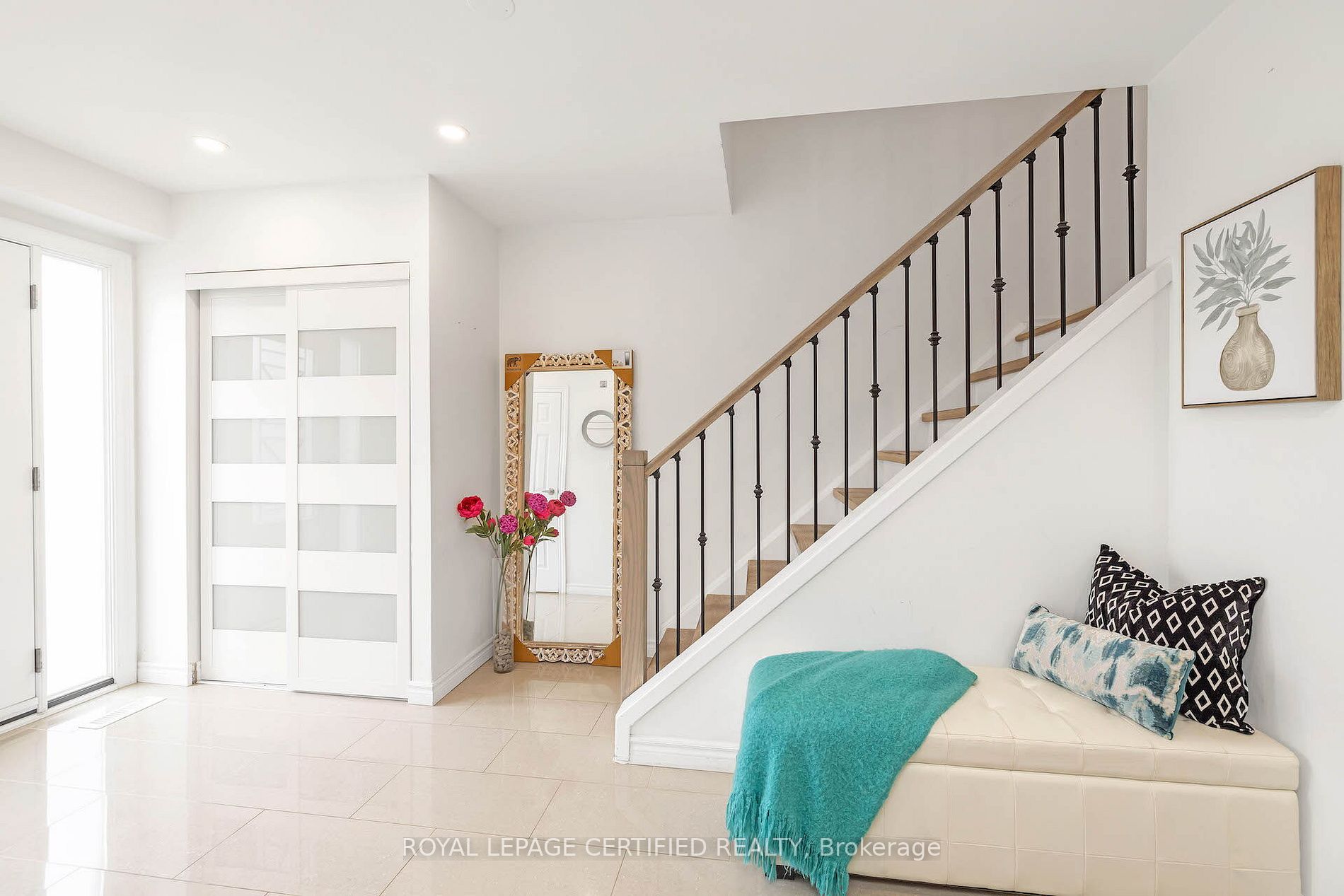 68 Radford Dr