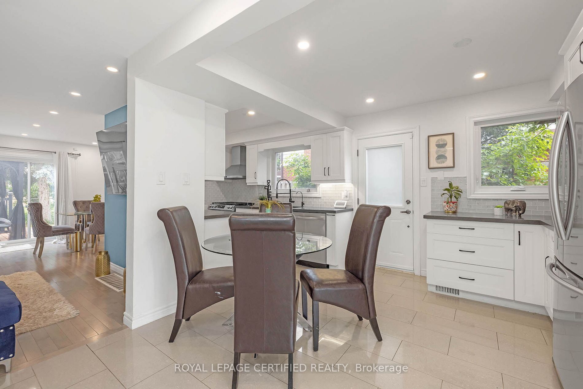 68 Radford Dr