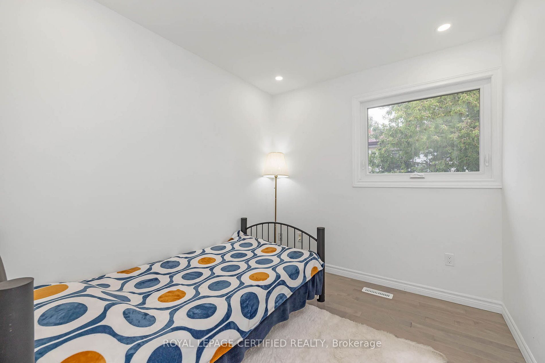 68 Radford Dr