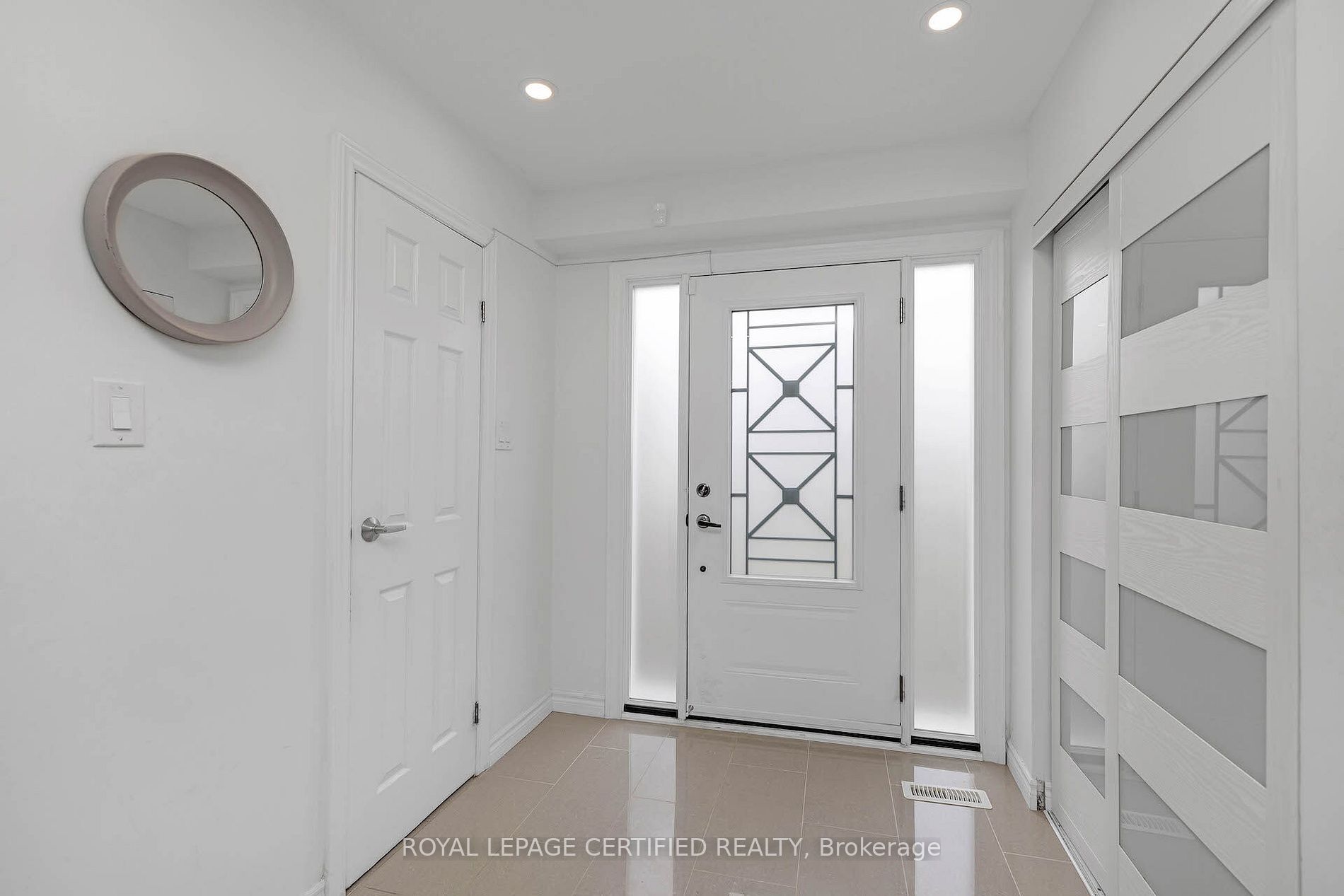 68 Radford Dr