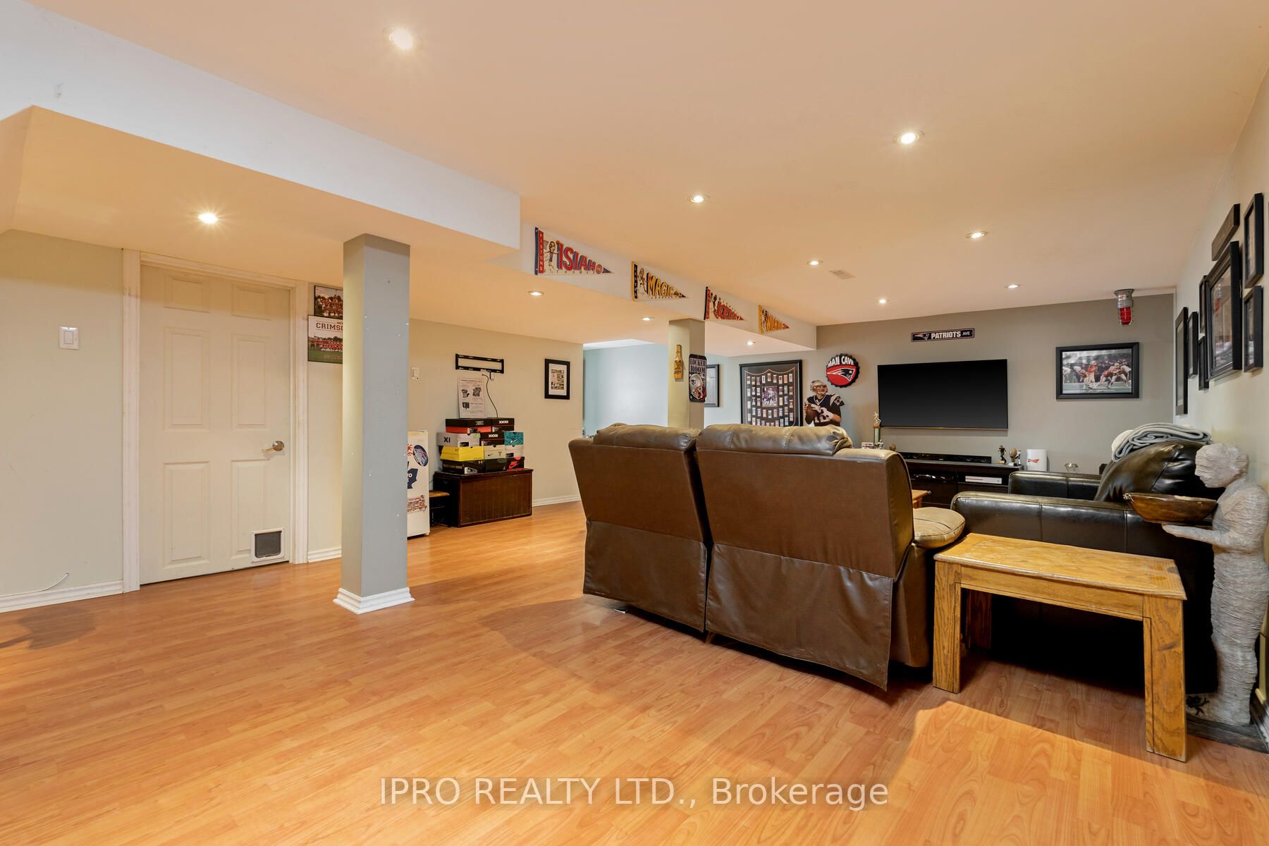 116 Rexway Drive