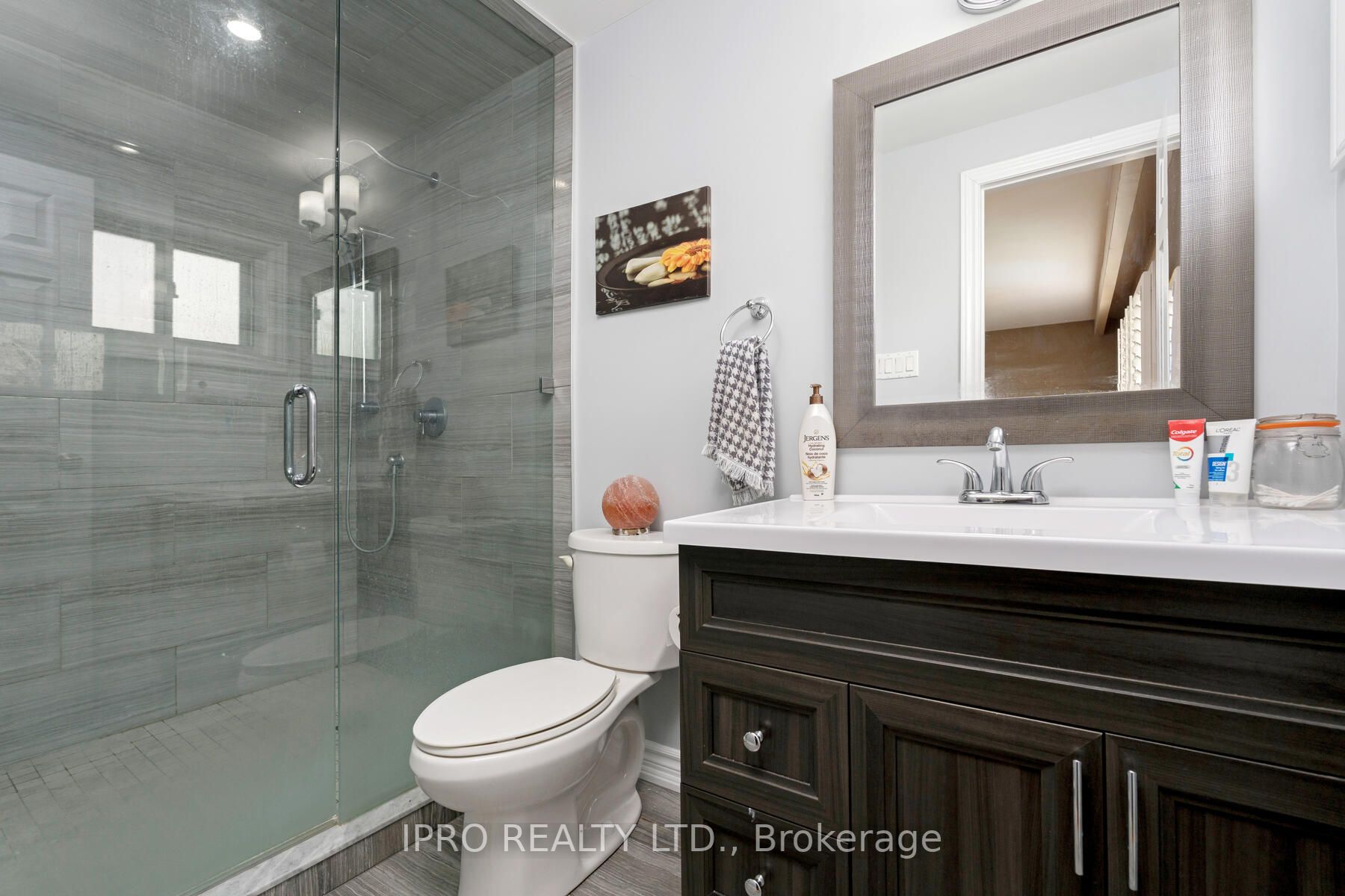 116 Rexway Drive