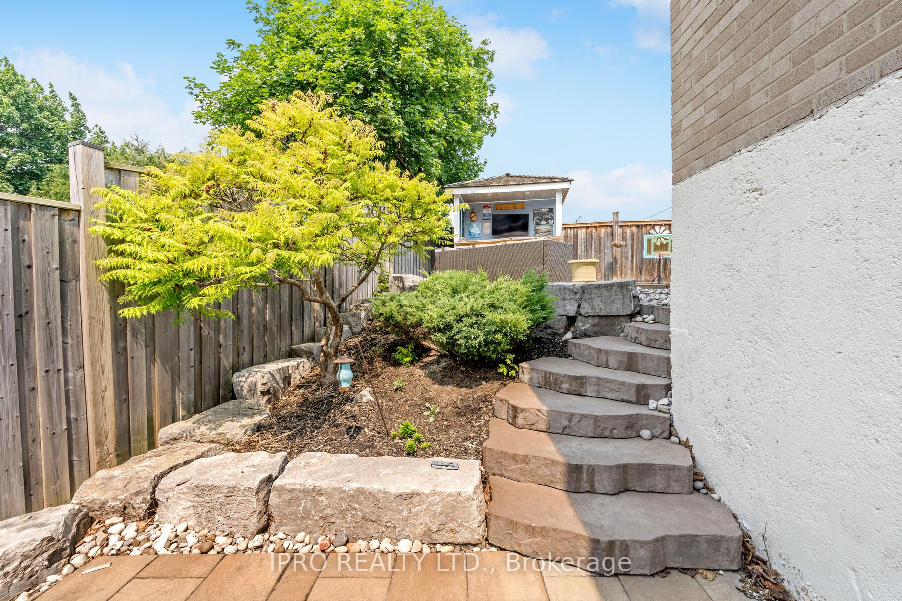 116 Rexway Drive