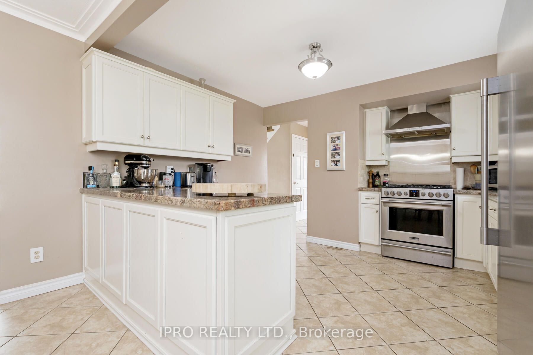 116 Rexway Drive