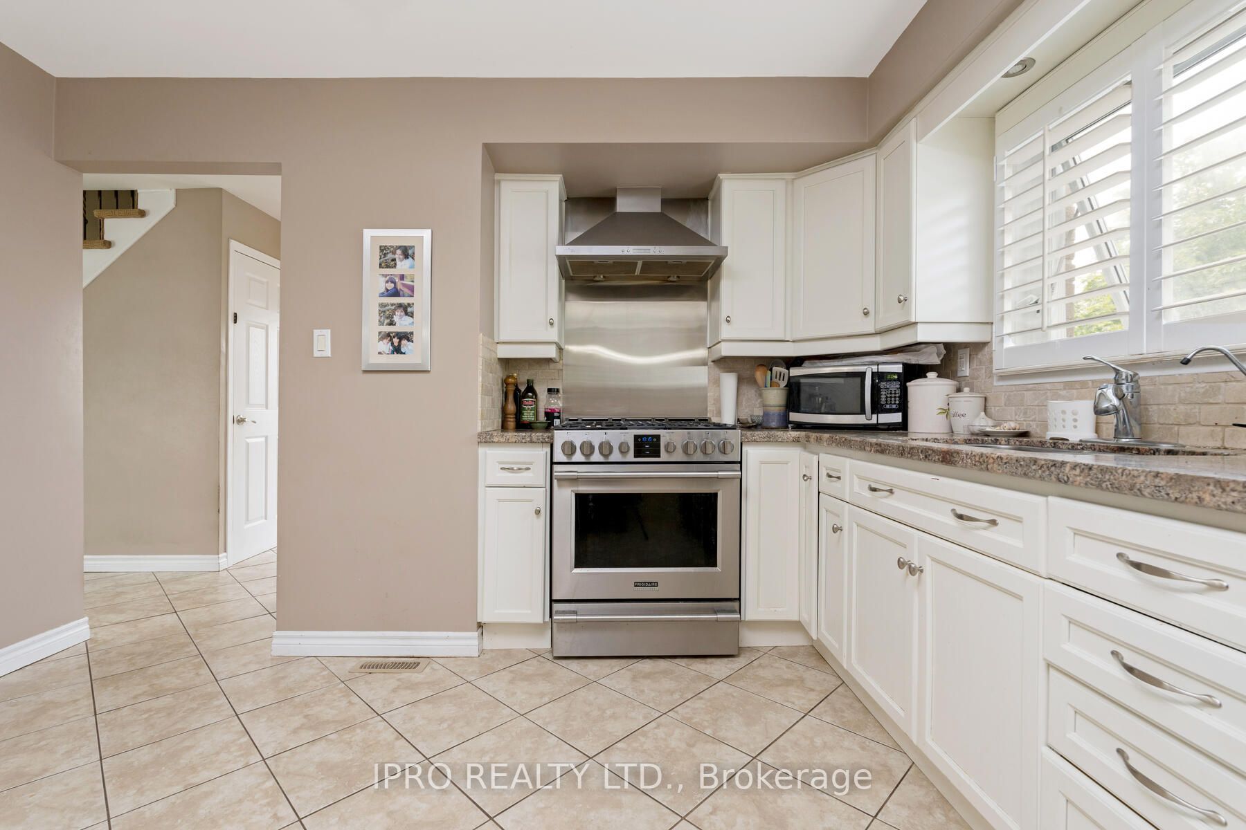116 Rexway Drive