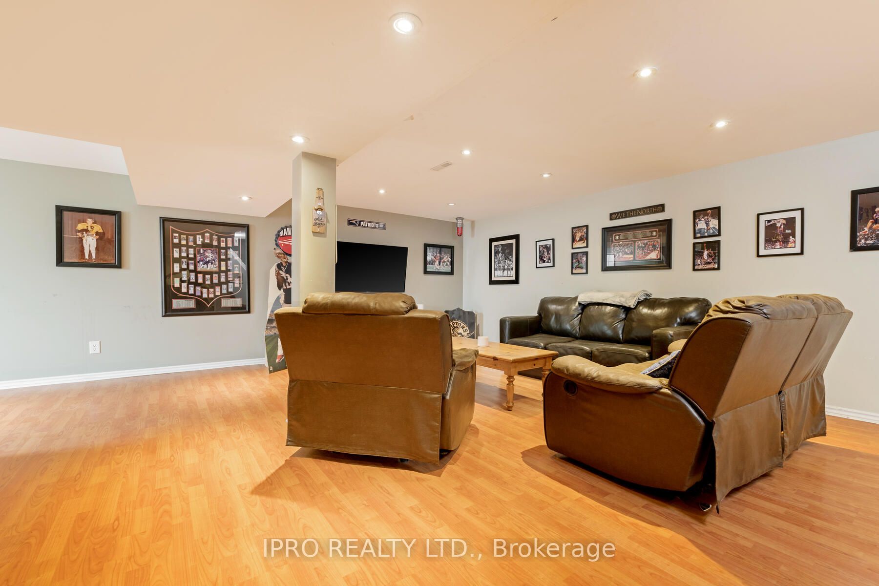 116 Rexway Drive
