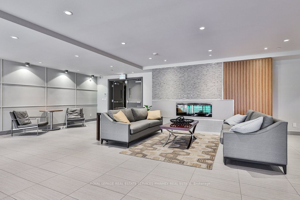 3028 Creekshore Common, #105