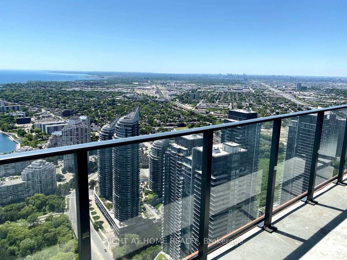 30 Shore Breeze Dr, #6208