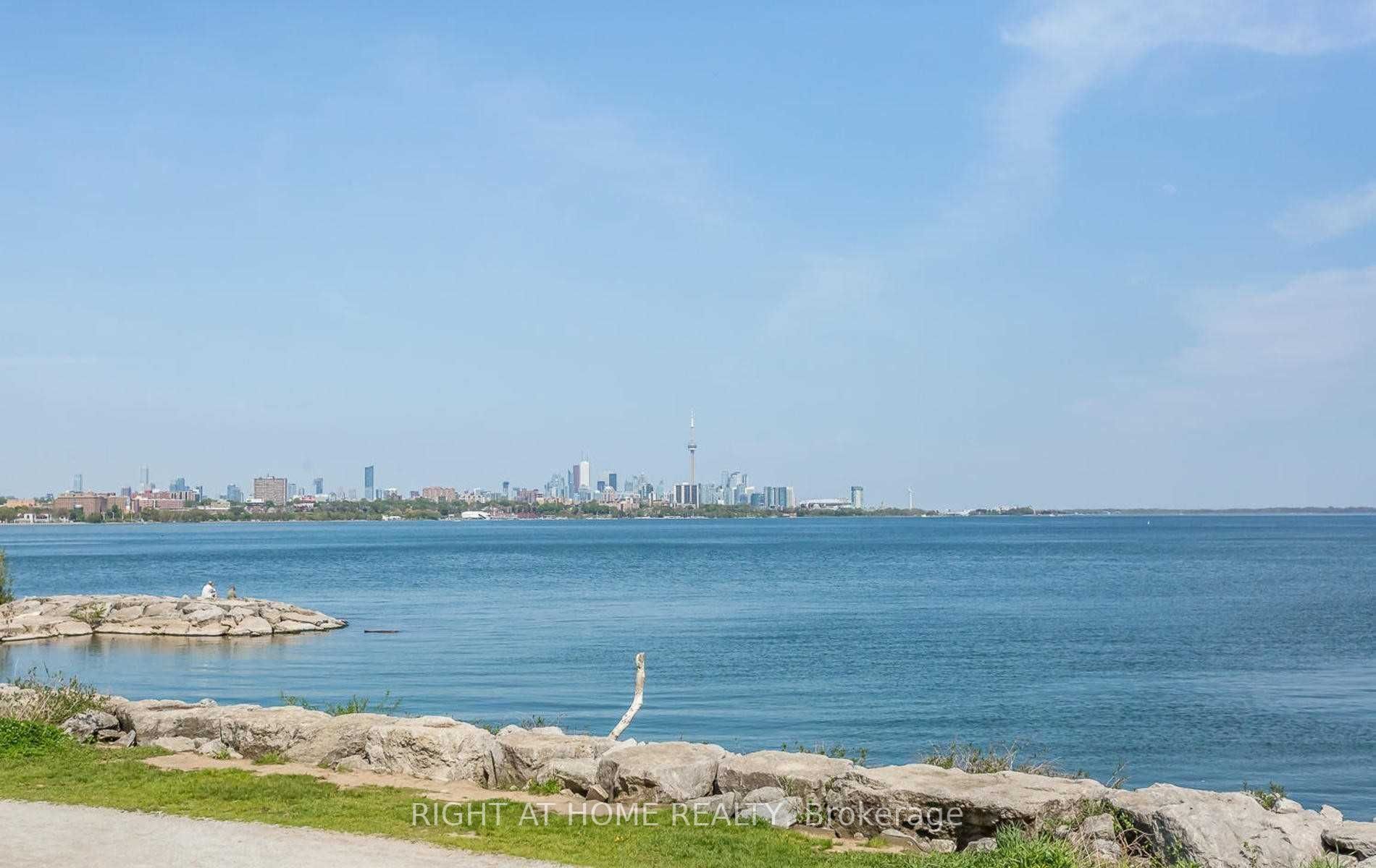 30 Shore Breeze Dr, #6208