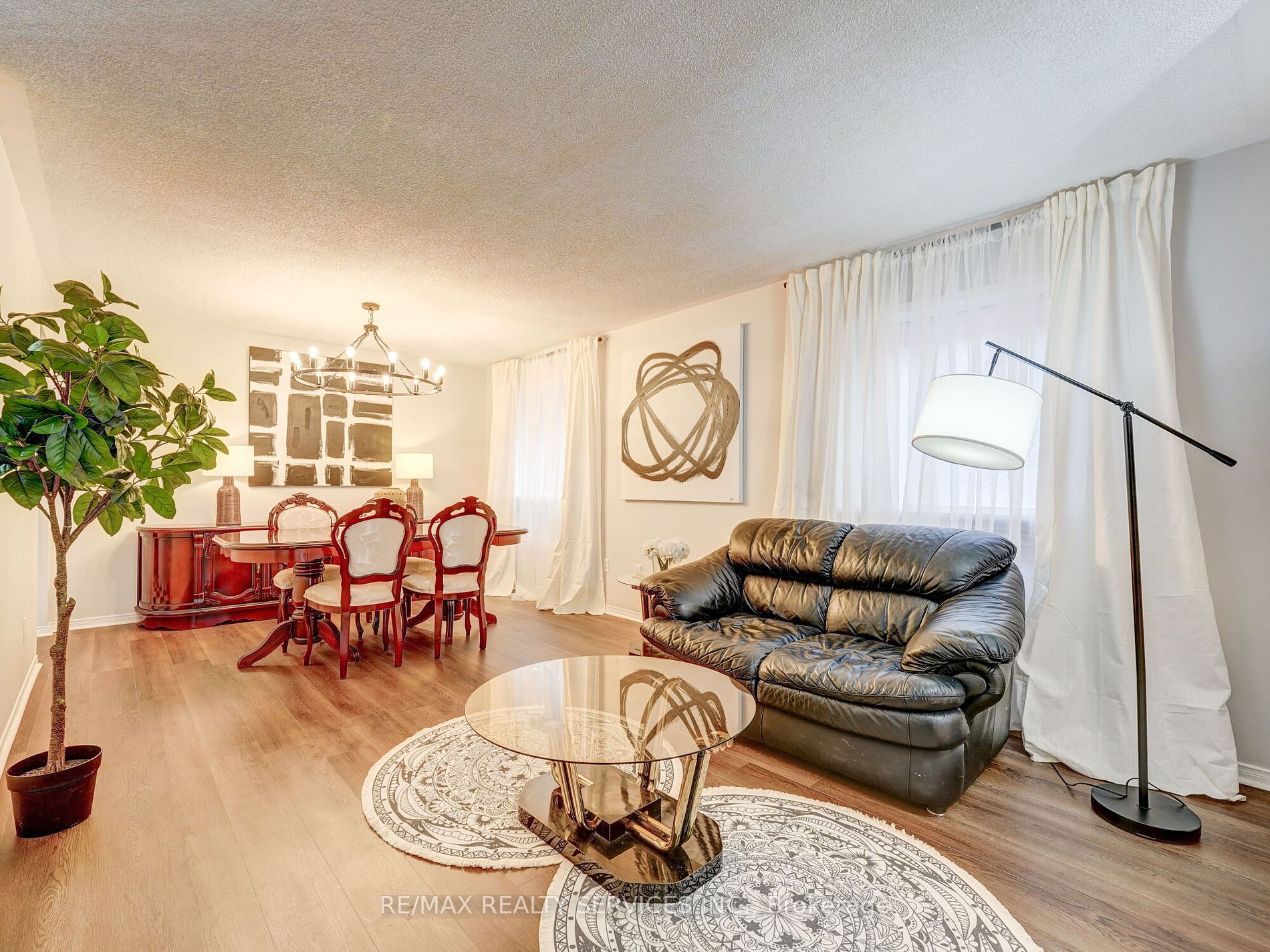 22 Anastacia Crt