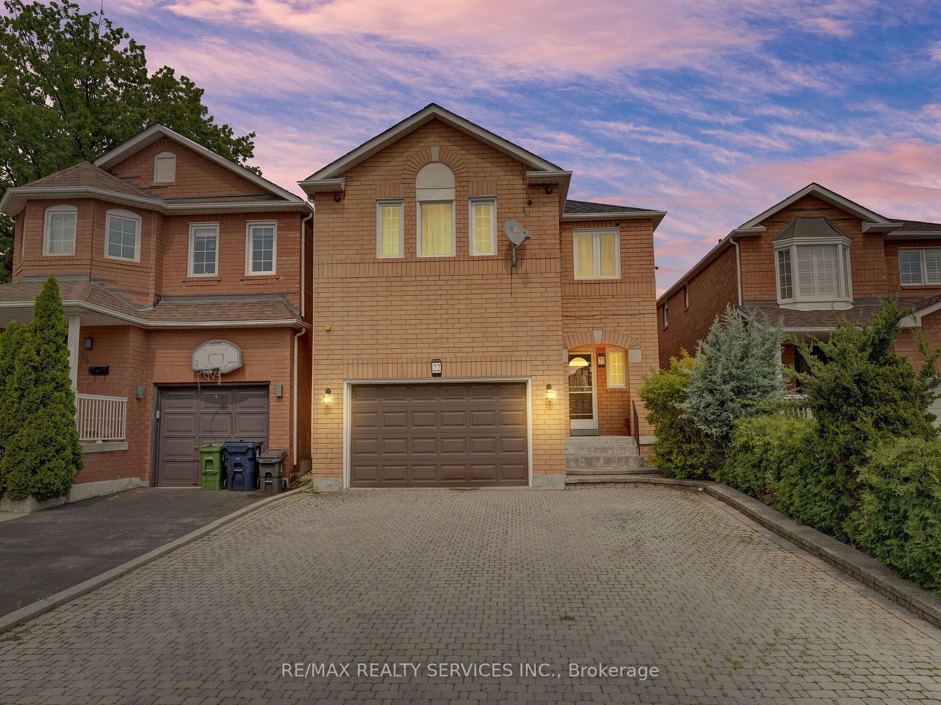 22 Anastacia Crt