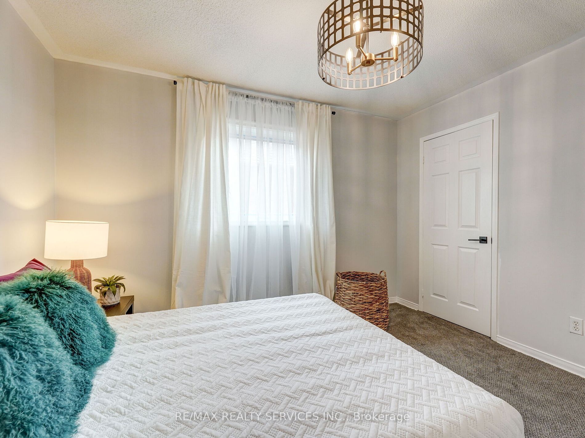 22 Anastacia Crt