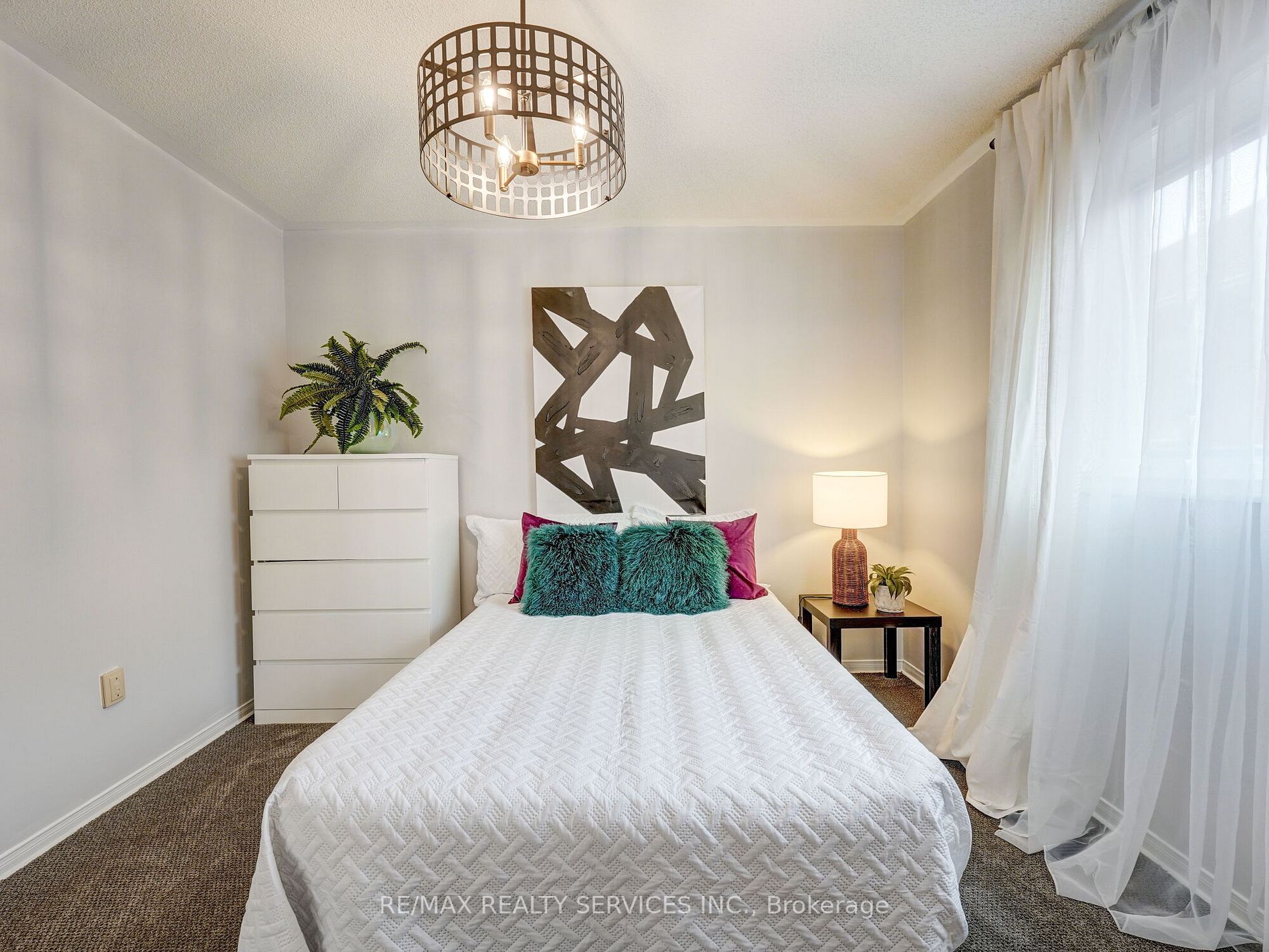 22 Anastacia Crt
