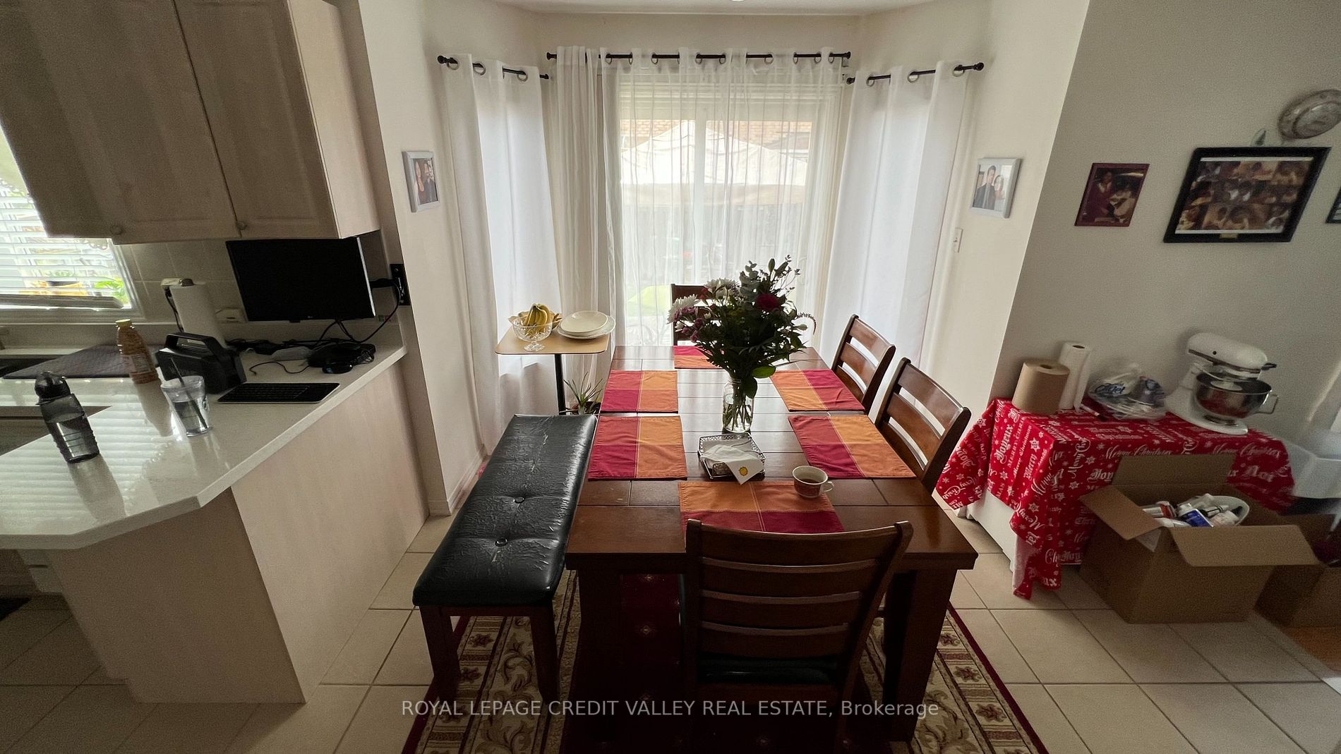 44 Australia Dr