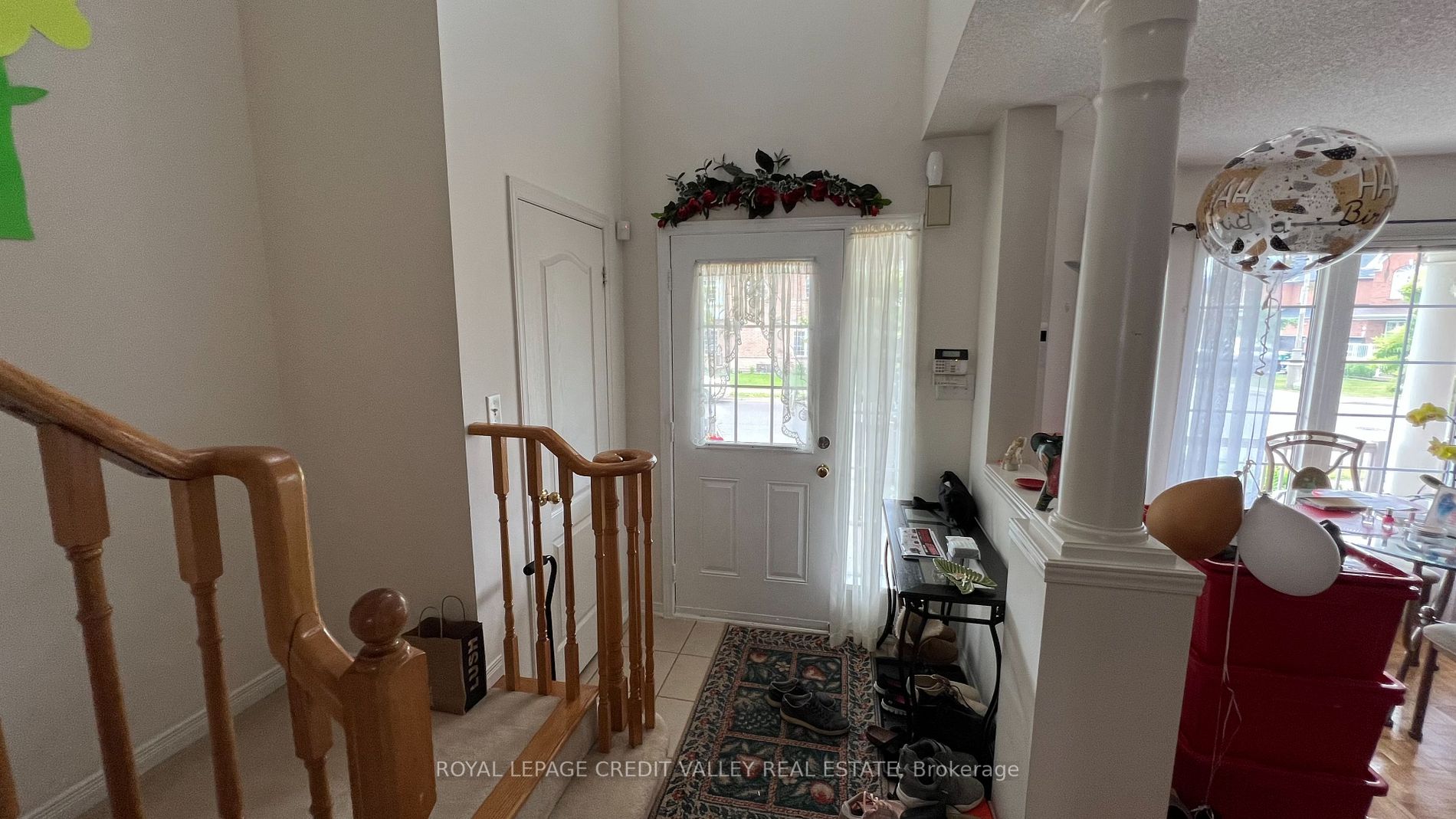 44 Australia Dr