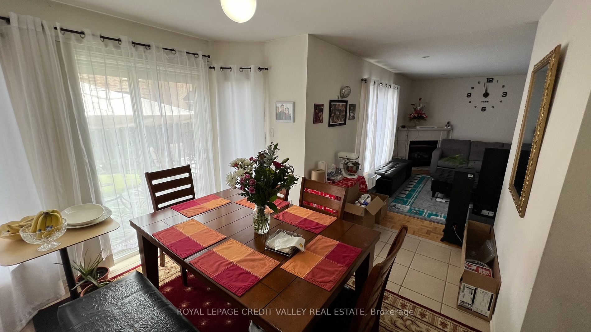 44 Australia Dr