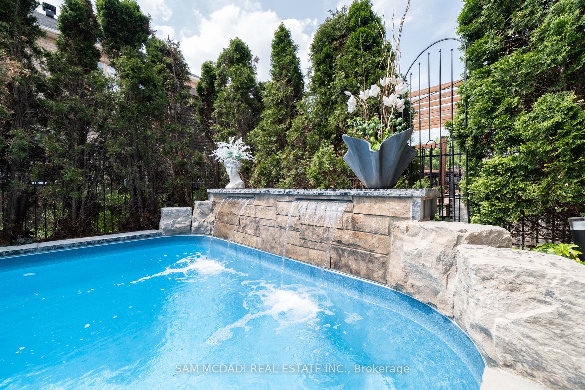 4633 Harbottle Road