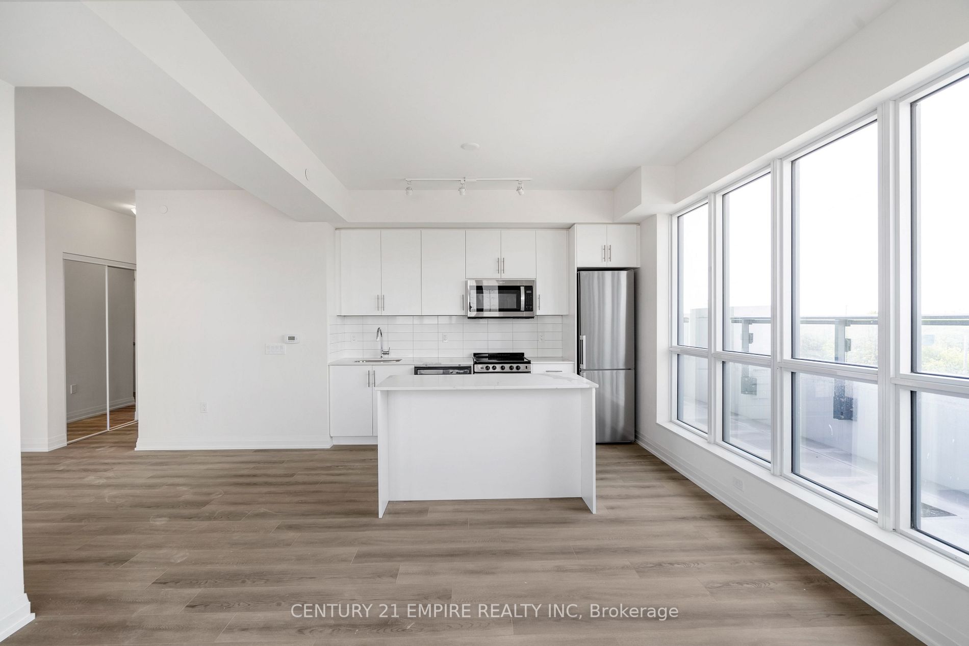 509 Dundas St, #306