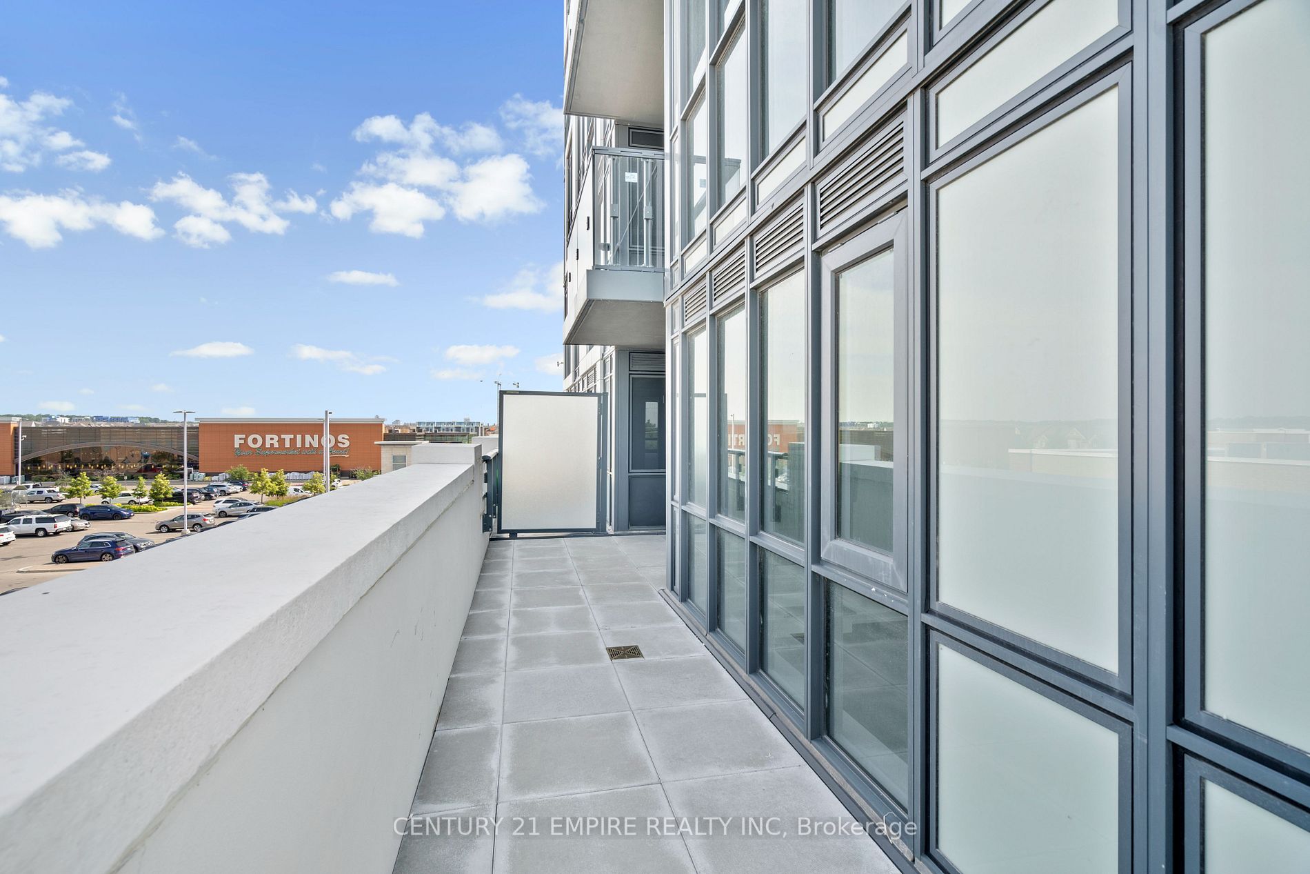 509 Dundas St, #306