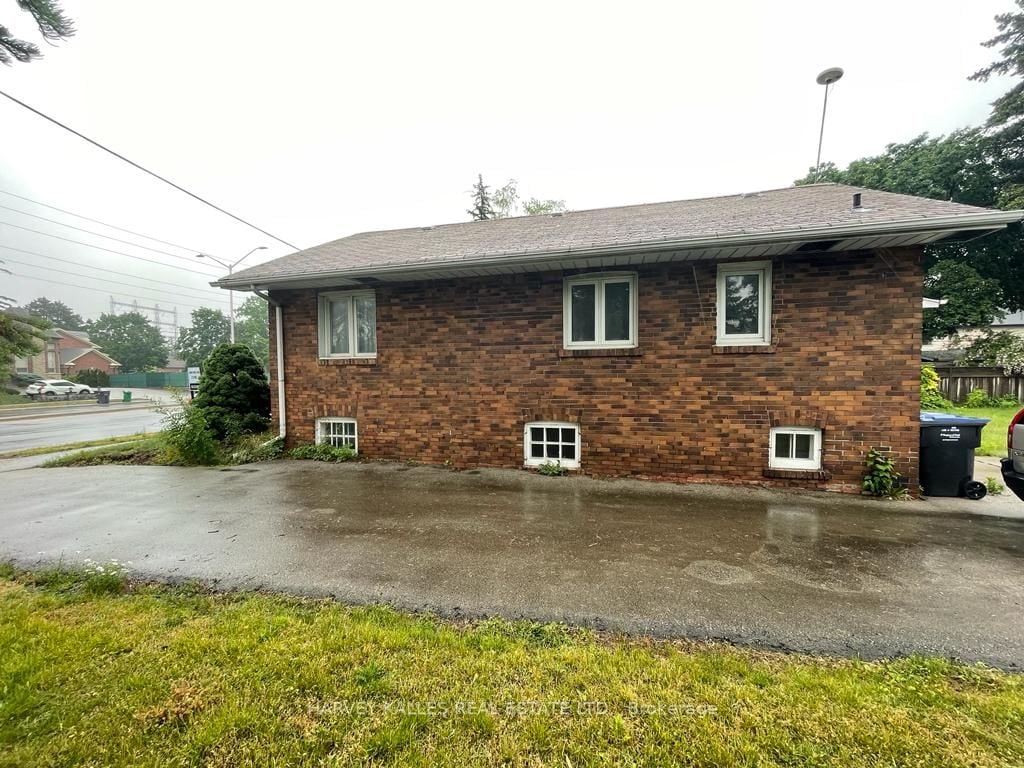 2228 Dixie Rd