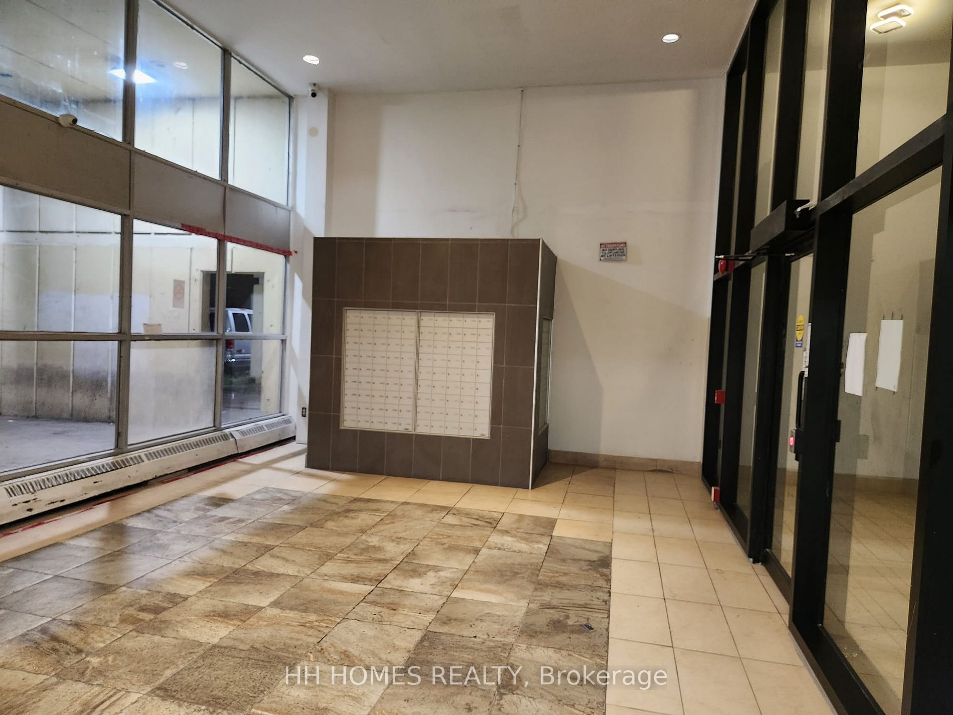 4673 Jane Street, #517