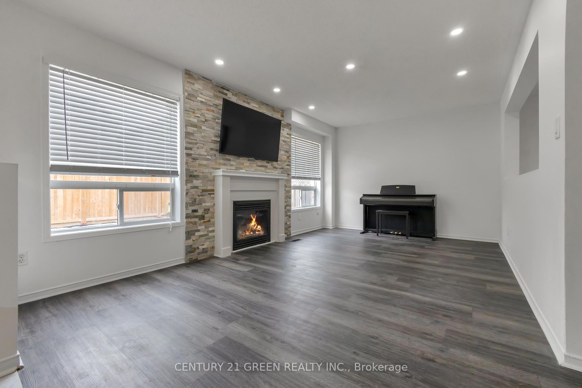 78 Babcock Cres