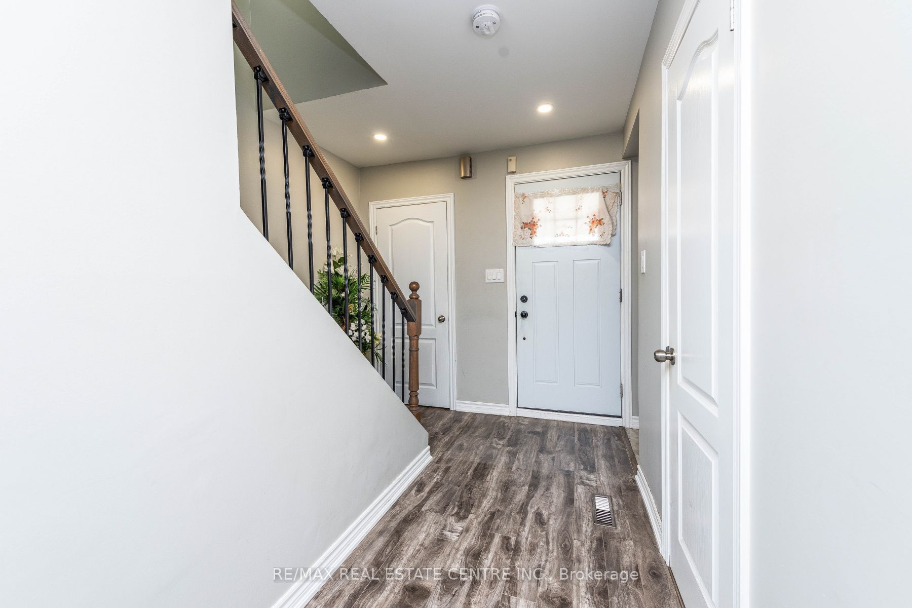 Listing W6142700 - Large Photo # 3