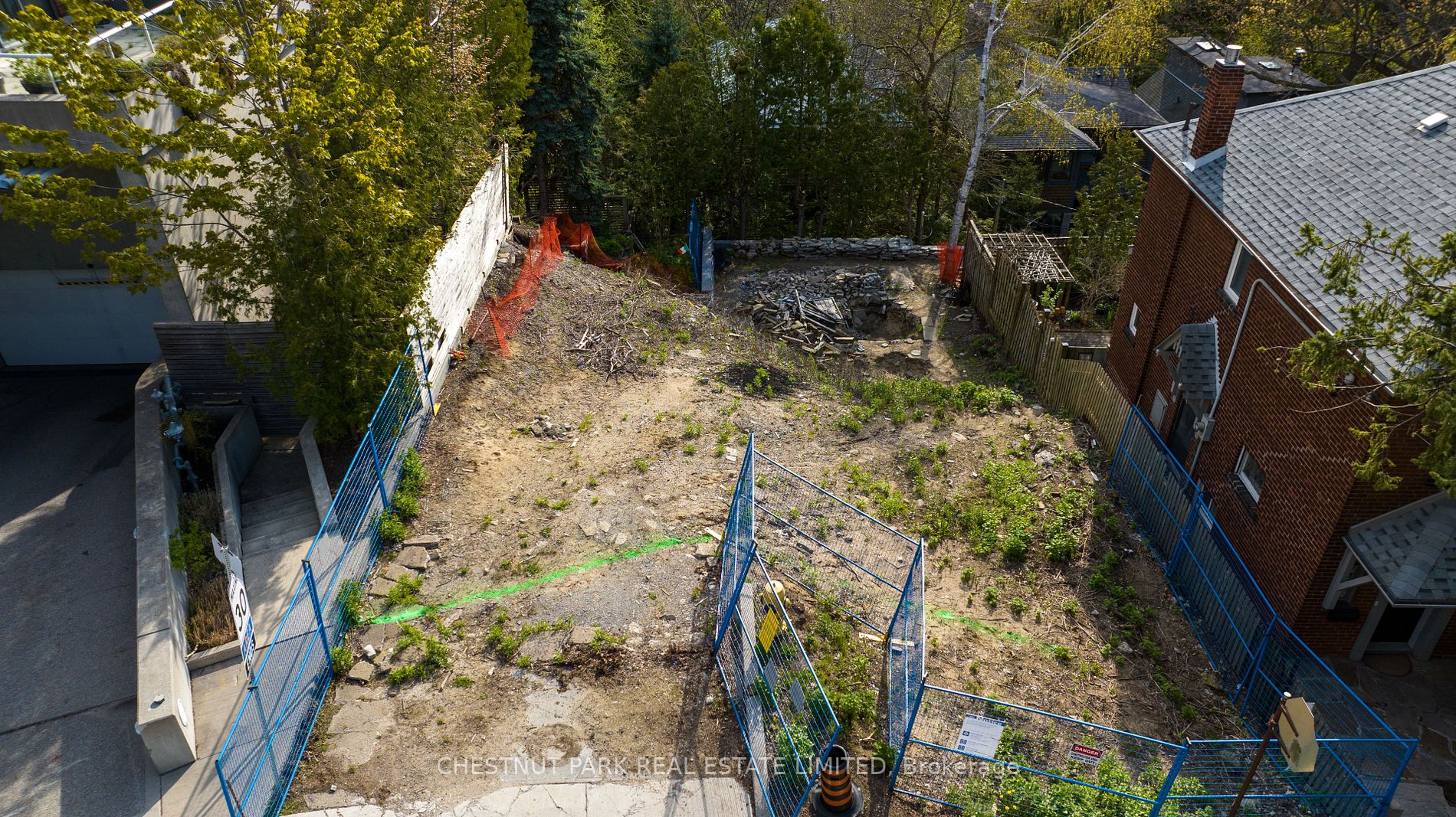 379 Ellis Park Road